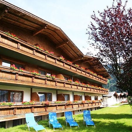 First Mountain Hotel Zillertal Aschau Im Zillertal Екстериор снимка